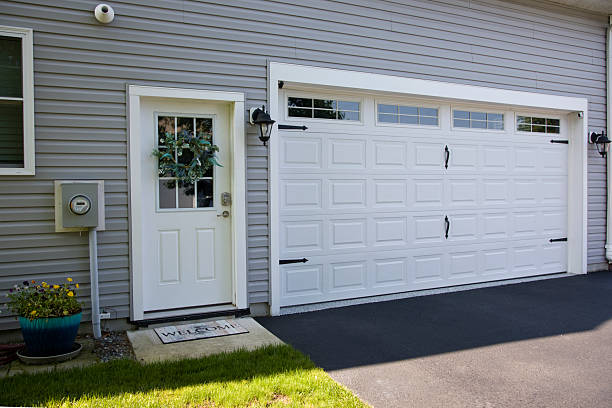 24/7 Emergency Garage Door Panel Replacement experts in Fordoche, LA